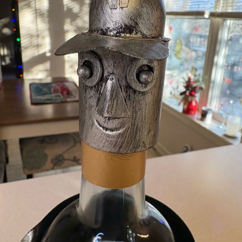 Berkeley Designs , Polished Metal Toolman Wine Or Liquor Holder - Picture 6 of 8